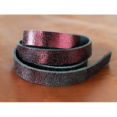 Bande de cuir bordeaux craquelé - Cuir en Stock