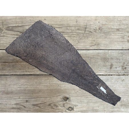 Peau envers cuir de poisson - Perche du Nil - Brun foncé - bijoux accessoire maroquinerie - cuirenstock
