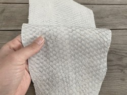 Cuir de poisson Perche du Nil - Blanc mat - Cuir en Stock