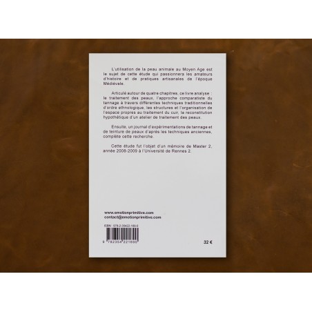 Traitement des peaux et tannage du cuir - Livre spécialisé - Cuir en Stock