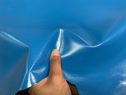 Peau de cuir de chèvre bleu cyan - Cuir en stock