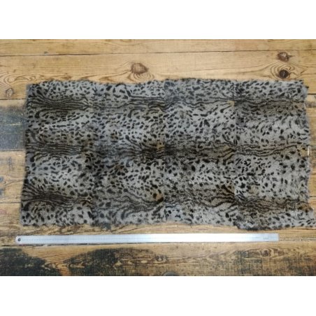 Tapis en peau de lapin en poil façon lynx - Cuir en Stock