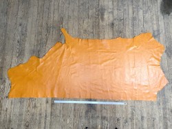 Bande de cuir de vachette finition ciré pullup - maroquinerie - Cuir en stock