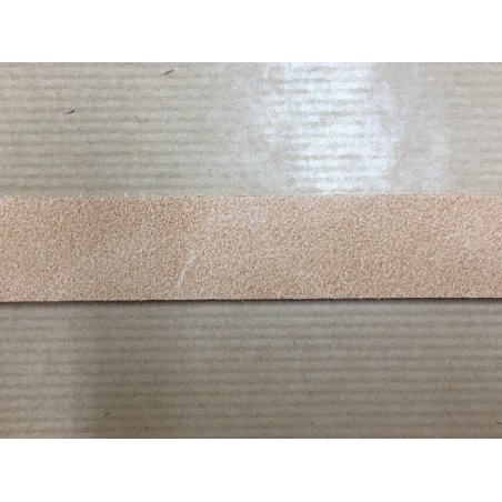 Longue bande de cuir tannage végétal naturel - Cuir de vache - cuir en stock
