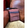 Réalisation fabriqué à partir d'une demi-peau de cuir de vachette pull-up brun rouge - Cuir en Stock