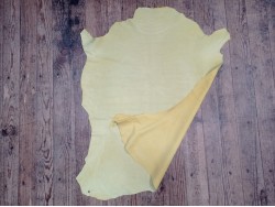 Peau d'agneau velours jaune - Doublure - Vêtement - Cuir en stock