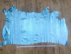 Demi peau de veau métallisé - BLEU CLAIR - Cuir en Stock