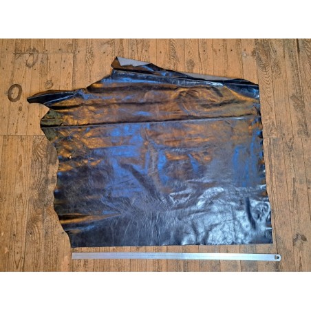 Demi peau de cuir de vachette ciré pullup - végétal - bleu marine - maroquinerie - cuirenstock