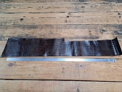 Morceau de collet tannage végétal craquelé - crocodile marron - maroquinerie - ceinture - Cuir en stock