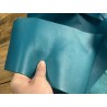 Morceaux cuir de vache bleu paon - 2-2,5 mm - Cuir en Stock