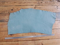 Collet de vache bleu horizon tannage végétal grainé