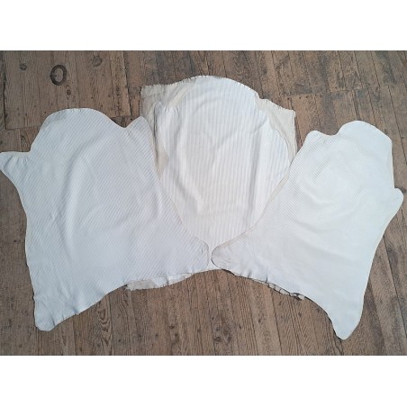 Lot de 3 peaux de cuir stretch identiques linéaires-Crème