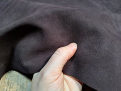 Peau de chèvre velours vert forêt - Cuir en Stock