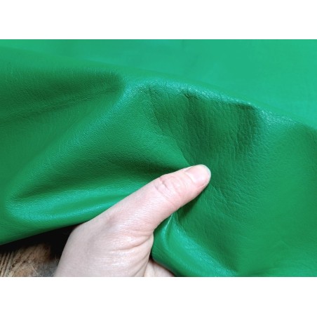 Peau de cuir de mouton - Vert Menthe - vêtement - Cuir en Stock