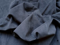 Peau de veau velours - carbone - maroquinerie - vêtement - Cuir en Stock