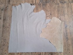 Demi-peau de cuir de vache grainée - écru - maroquinerie - ameublement - Cuir en Stock