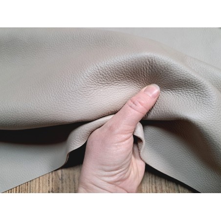 Demi-peau de cuir de vache grainée - écru - maroquinerie - ameublement - Cuir en Stock