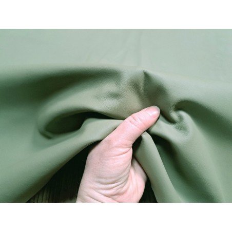 Demi-peau de cuir de veau lisse - vert de gris - maroquinerie - ameublement - cuirenstock