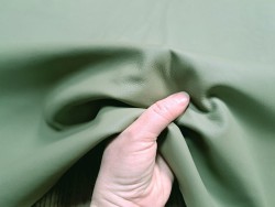 Demi-peau de cuir de veau lisse - vert de gris - maroquinerie - ameublement - cuirenstock