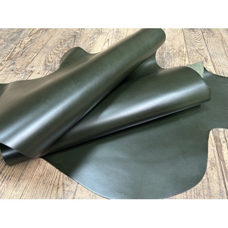 Demi-peau de cuir de veau BOX lisse - tannage ferme - vert bouteille - Cuir en Stock