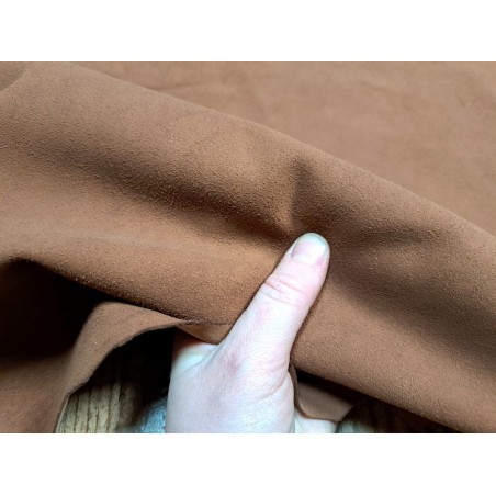 Peau de cuir de mouton velours - brun clair - maroquinerie - Cuir en stock