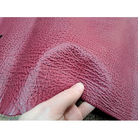 peau de cuir de requin - framboise - Cuir en stock