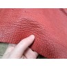 peau de cuir de requin - rouge canneberge - cuir en stock