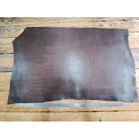 Collet de vache tannage végétal craquelé - Acier - Cuir en stock