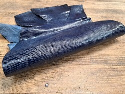 peau cuir lézard - bleu marine - accessoire bijoux - cuir en stock