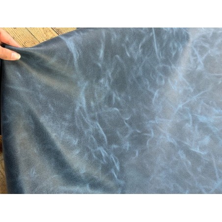 Peau de veau velours, ciré pull-up nuancé bleu jeans - Cuir en Stock