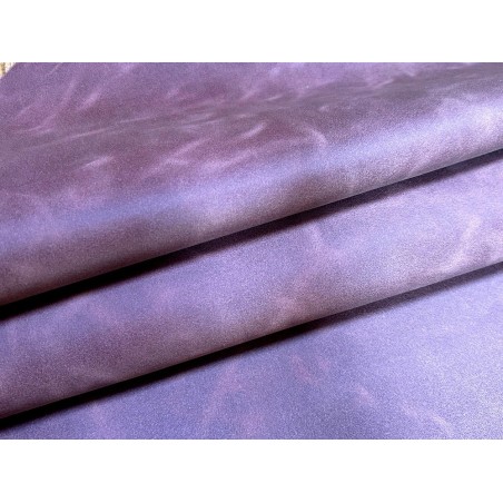 Peau de veau velours, ciré pull-up nuancé raisin - Cuir en Stock