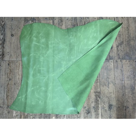 Peau de veau velours, ciré pull-up nuancé vert pomme - Cuir en Stock