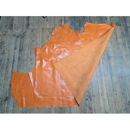 Demi-peau de cuir de vachette ciré pullup - mandarine - maroquinerie - Cuir en stock