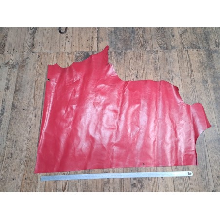 morceau de cuir de vachette pullup ciré - rose vif - maroquinerie - Cuirenstock