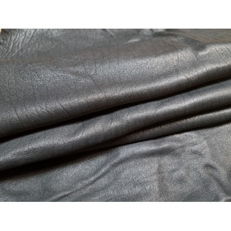 Peau de cuir de mouton crispé - noir mat - maroquinerie ou vêtement - cuirenstock