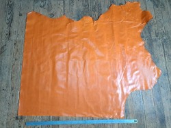 Grand morceau de cuir de vachette ciré pullup - Mandarine