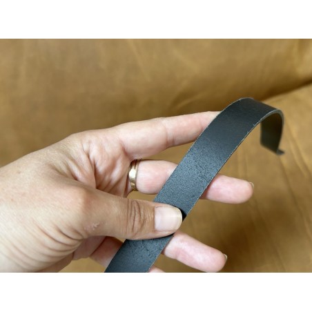 Bande de cuir - double croupon - Pullup VERT - anse de sac - lanière - Cuir en Stock