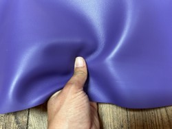 Peau de cuir d'agneau lisse violet - Cuir en Stock