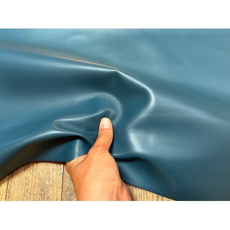 Peau de cuir d'agneau lisse bleu canard - Cuir en Stock