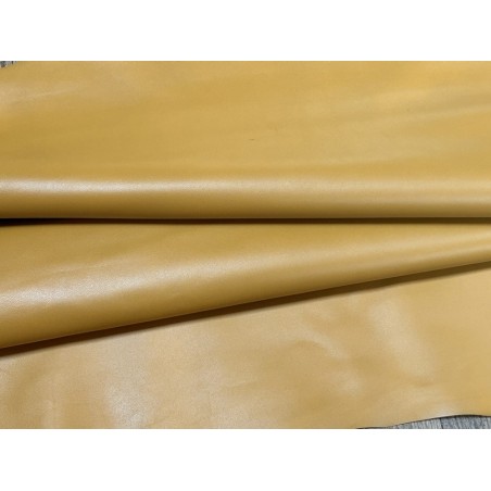 Peau de cuir d'agneau lisse jaune ocre - Cuir en Stock