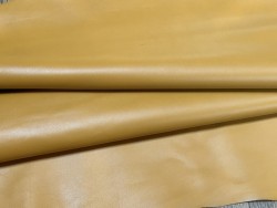 Peau de cuir d'agneau lisse jaune ocre - Cuir en Stock