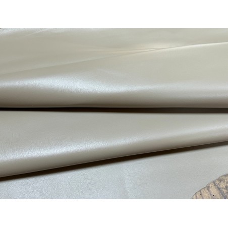 Peau de cuir d'agneau lisse greige - Cuir en Stock