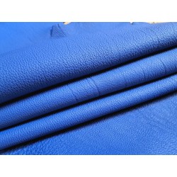 Morceau de cuir de taurillon - Bleu cyan - Cuir en Stock