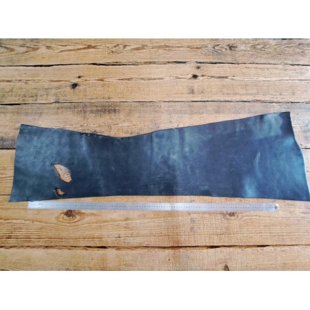 Morceau de collet tannage végétal - Noir - Cuir en Stock