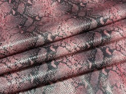 Peau de veau velours serpent - rose - maroquinerie - cuir en stock