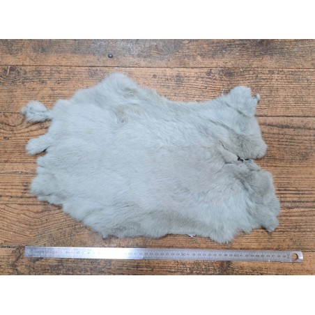 Peau de lapin en poil - Vert d'eau - Cuir en Stock