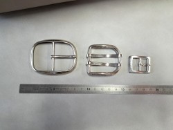 LOT de 3 boucles de ceinture - N - Nickelé - Cuirenstock
