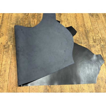 Demi-peau de cuir de veau BOX lisse - tannage ferme - bleu nuit - Cuir en Stock
