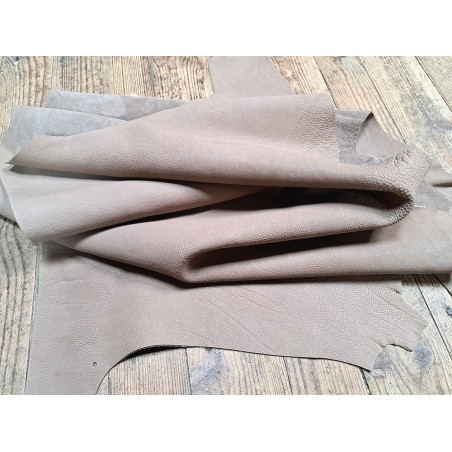 Demi-peau de veau - beige sable - maroquinerie - ameublement - Cuir en Stock