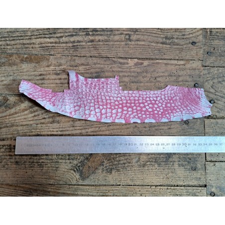 Morceau de cuir de crocodile véritable rose - Cuir en Stock